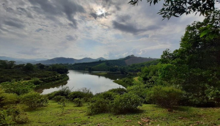 Cần bán 6HA đất chuyển đổi vị trí cảnh hồ núi tự nhiên chỉ có 1 có thể làm khu nghỉ dưỡng tại Kim Bôi