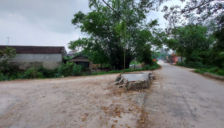 Bán đất HÀ NỘI tại Nhân Lý - Nam Phương Tiến 535m - 300m ONT, lô góc đường 6m