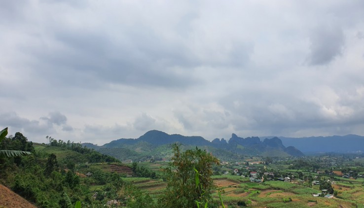 Bán đất Cao Phong view đẹp giá rẻ thổ cư lớn