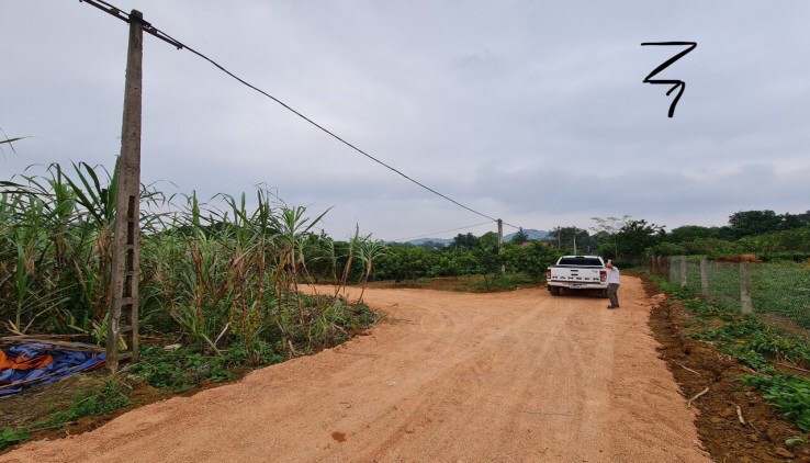 Bán 5584m2 có 400m thổ cư view thoáng đẹp có sẵn nhà cấp 4 ,giao thông thuận tiện không khí trong lành thoáng mát