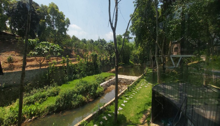 Cần bán khuôn viên nhà vườn diện tích 2000m2 sẵn ở tại Lương Sơn, Hòa Bình