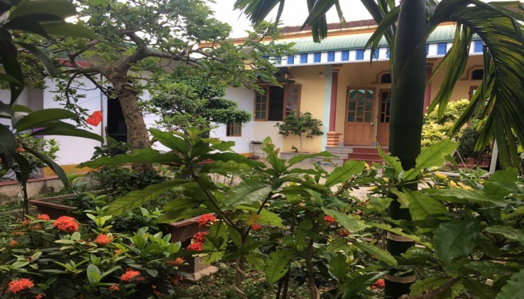 Khuôn viên sẵn bám hồ tuyệt đẹp tại Trần Phú - Chương Mỹ - Hà Nội