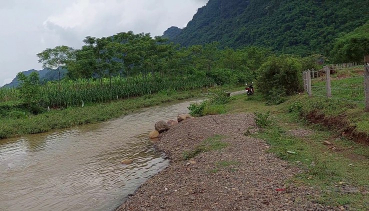 CHÍNH CHỦ GỬI BÁN 4500M BÁM SUỐI LỚN TẠI TÚ SƠN,KIM BÔI,HÒA BÌNH,