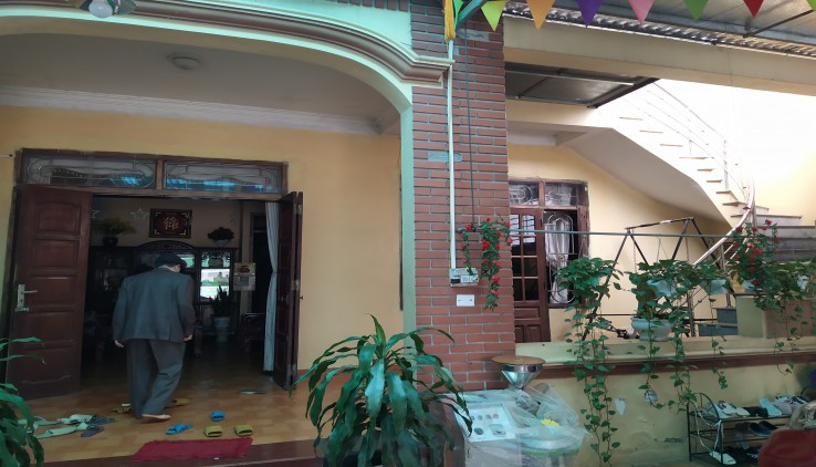 Bán nhà mặt QL6 với mặt tiền 8.6m tại Lương Sơn