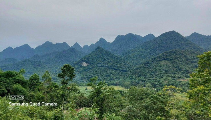 Bán đất tân lạc hòa bình view cánh đông và núi đẹp như tranh vẽ