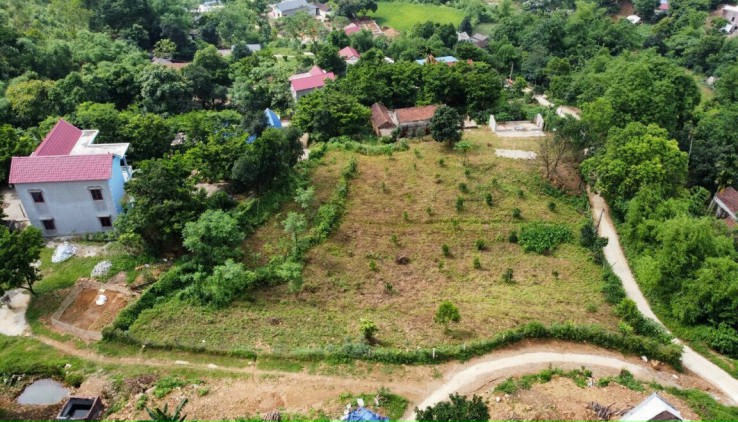 Bám đường 70m khung cảnh đẹp  tựa Hàn Quốc tại Luong Sơn - Hòa Bình