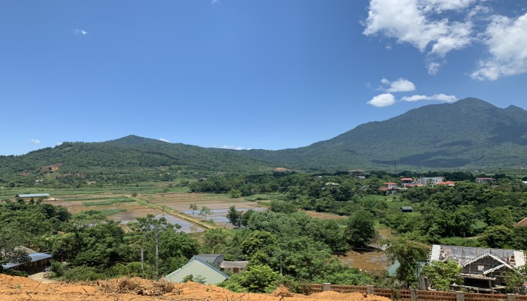 BÁN ĐẤT YÊN BÀI BA VÌ 7490M CÓ 900M ONT VIEW CAO THOÁNG ​TOÀN THÀNH PHỐ BÊN DƯỚI.