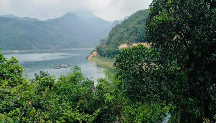 Bán 2ha đất thổ cư bám đường Liên Xã 200m view toàn bộ sông đà tại Đà Bắc làm nghỉ dưỡng đỉnh