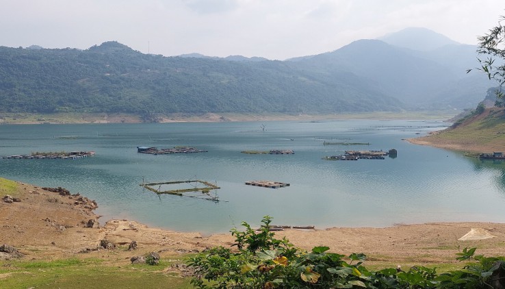 bán siêu phẩm lòng hồ HÒA BÌNH duy nhất còn sót lại tại Hiền Lương Đà Bắc làm homesaty, farmstay