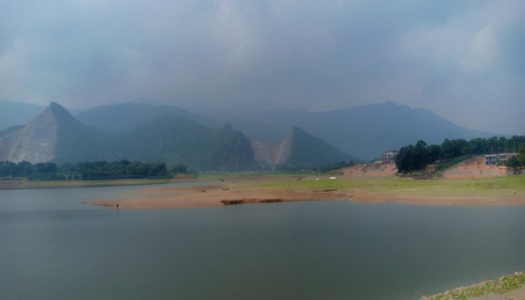 Siêu phẩm view hồ 1400m  thổ cư giá mùa covid,cách hà nội chỉ 36km