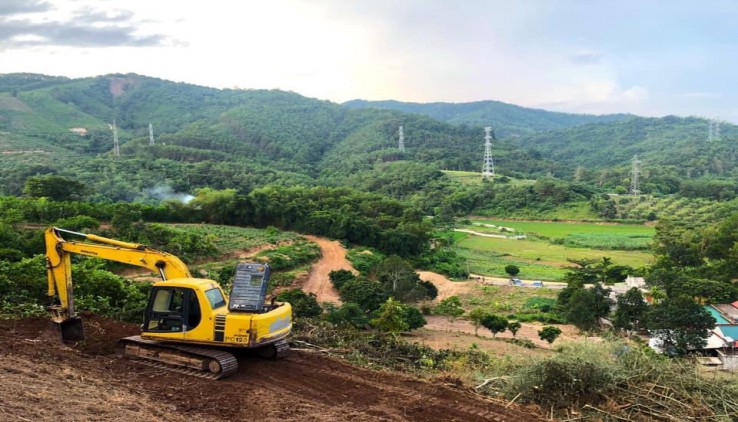 Bán đất thị trấn Lương Sơn 1.9ha có ao, view cao thoáng,đường bê tông gá chỉ 650k/m.