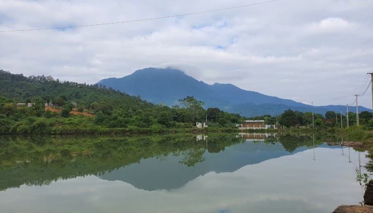 Cần chuyển nhượng khuôn viên nghỉ dưỡng 740m tại Thôn Mái, yên Bài, Ba Vì, HN!