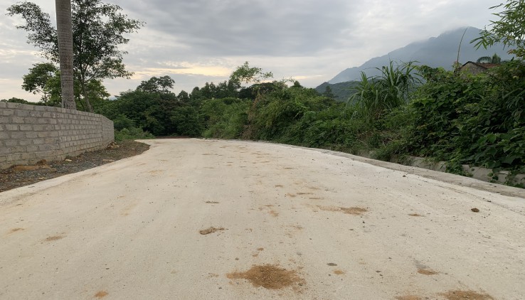 Chủ cần tiền nên bán DT 2300m2/1000m thổ cư tại Chương mỹ - hà nội!!!