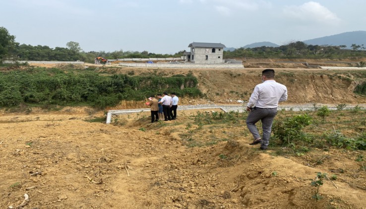 Bán 3650m2, 600m thổ cư tại Cư Yên, Lương Sơn, Hoà Bình.