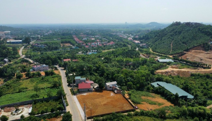 Chủ Gửi Bán Mảnh Đất 3 mặt tiền cực đẹp tại Tiến Xuân ,Thạch Thất.
