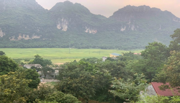 Bán 2,5ha đất Rsx view đẹp long lanh giá chỉ nhỉnh hơn 4 tỷ tại Lương Sơn Hòa Bình