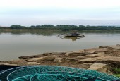 Bán đất mặt hồ Đồng Mô sơn tây Hà Nội diện tich rộng 4227 m2 có 300 m2 đất thổ cư.