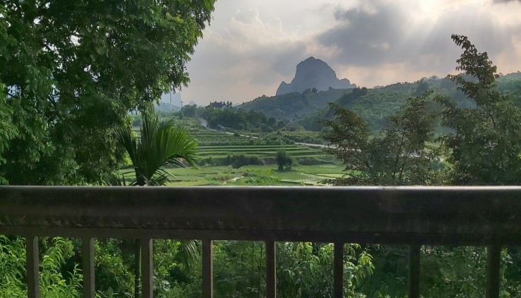 BÁN SẴN NHÀ KHUÂN VIÊN - VIEW NÚI CÁNH ĐỒNG 3634M LƯƠNG SƠN, HOÀ BÌNH.