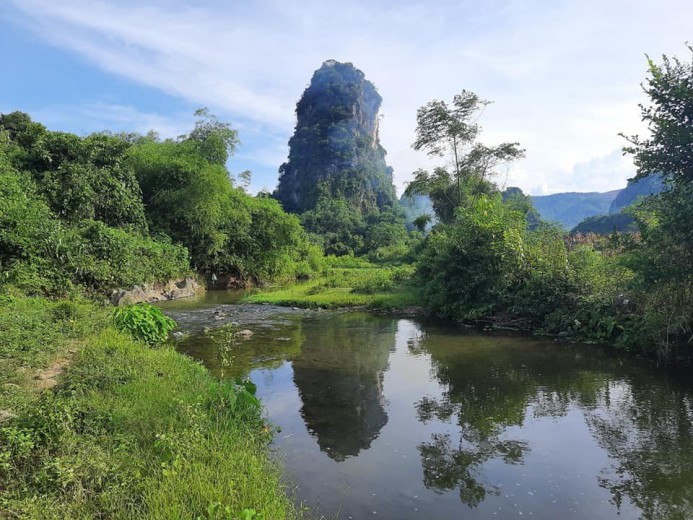 CẦN BÁN 5679m đất,view núi,bám suối,nhiều tiện ích,ô tô tận đất,cách HN chỉ hơn 50km,giá nhỉnh 2 tỷ