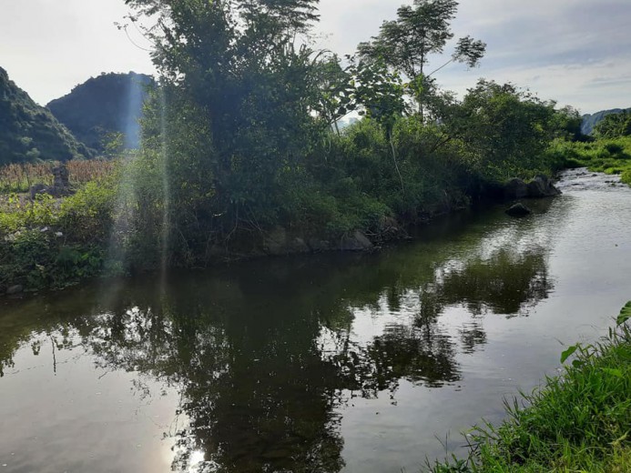 CẦN BÁN 5679m đất,view núi,bám suối,nhiều tiện ích,ô tô tận đất,cách HN chỉ hơn 50km,giá nhỉnh 2 tỷ