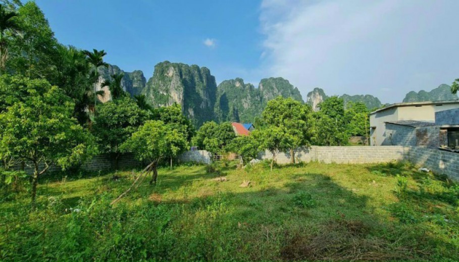 CẦN TIỀN BÁN NHANH LÔ ĐẤT DT 892,VIEW NÚI,GIAO THÔNG THUẬN TIỆN,GIÁ RẺ NHẤT KHU VỰC!