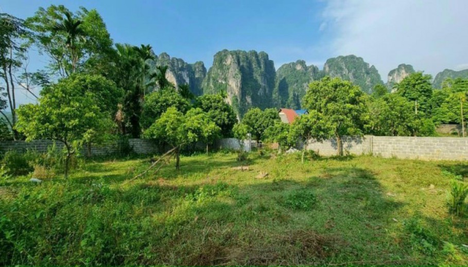 CẦN TIỀN BÁN NHANH LÔ ĐẤT DT 892,VIEW NÚI,GIAO THÔNG THUẬN TIỆN,GIÁ RẺ NHẤT KHU VỰC!