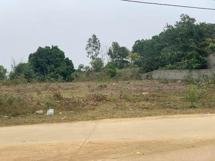 Cần bán lô đất dt 1156m tại Hòa Sơn, Lương Sơn, Hòa Bình. View hồ, bám đường bê tông, xe công tránh.