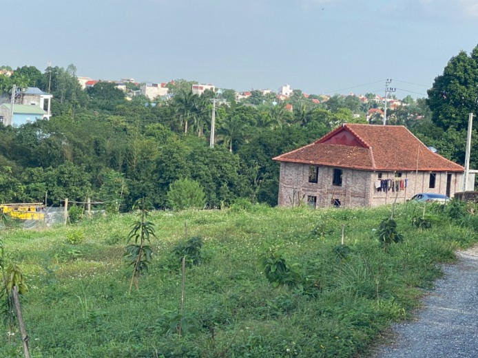 1,2h đất vườn 600m đất ở tại hoà sơn ngay sát hà nội