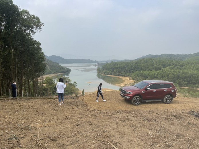 VIP,View Hồ, Đắc Địa, Phong Thủy Tốt, Mặt Tiền Rộng, Oto Tránh, HN 45km