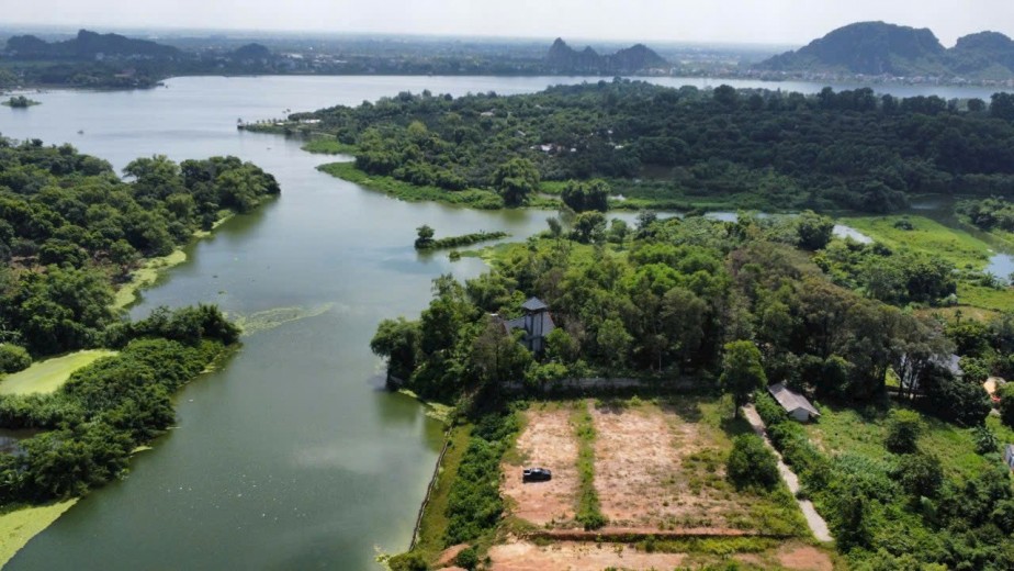 Bán 3200m2 thổ cư mặt hồ Đồng Sương Lương Sơn Hòa Bình