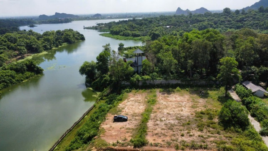 Bán 3200m2 thổ cư mặt hồ Đồng Sương Lương Sơn Hòa Bình