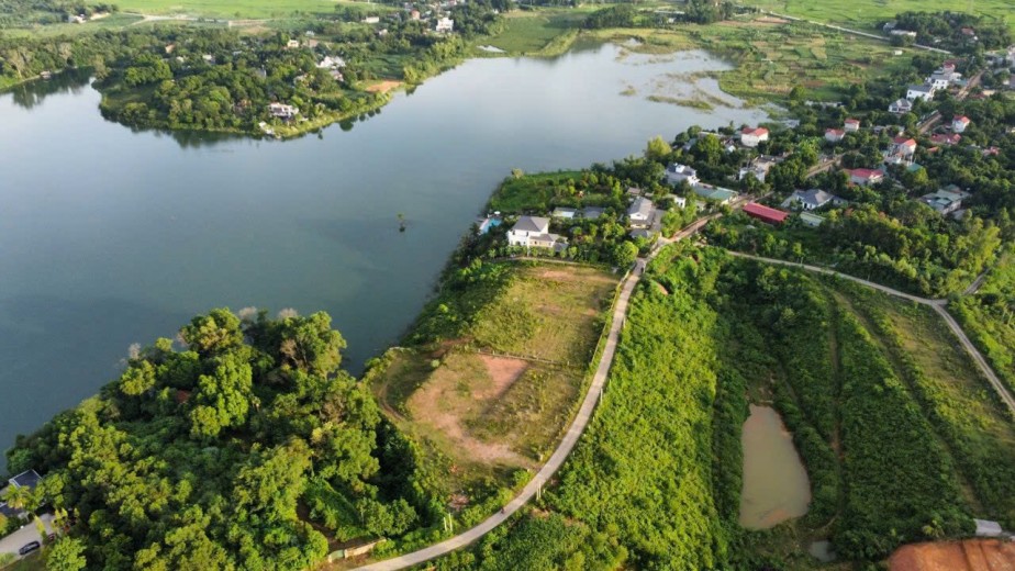 Bán 3900m2 trung tâm mặt hồ Đồng Chanh, Lương Sơn Hòa Bình