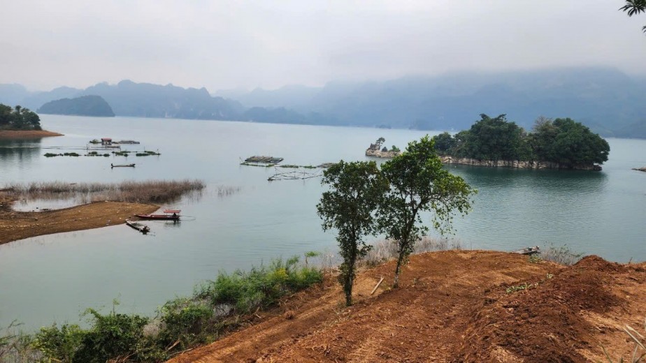Bán đất view hồ tuyệt đẹp tại Hòa Bình