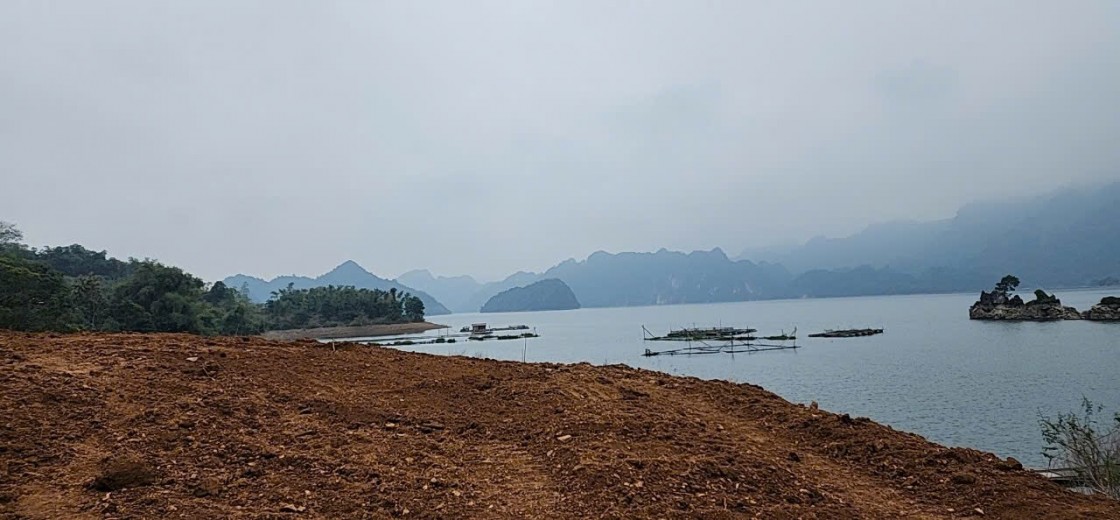 Bán đất view hồ tuyệt đẹp tại Hòa Bình