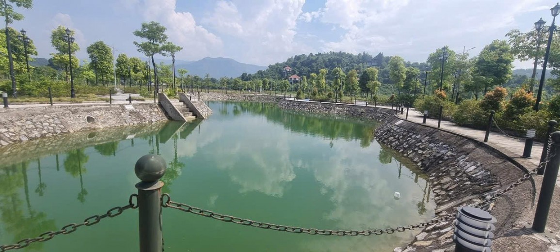 BÁN ĐẤT LÔ GÓC – ĐỐI DIỆN TRUNG TÂM THƯƠNG MẠI – TT LƯƠNG SƠN, HÒA BÌNH