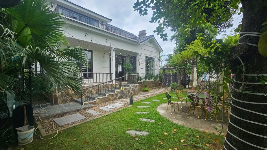 Chính chủ gửi bán lại căn nhà vườn với đầy đủ các tiện ích  Vị trí tại (CƯ YÊN - LƯƠNG SƠN - HÒA BÌNH )