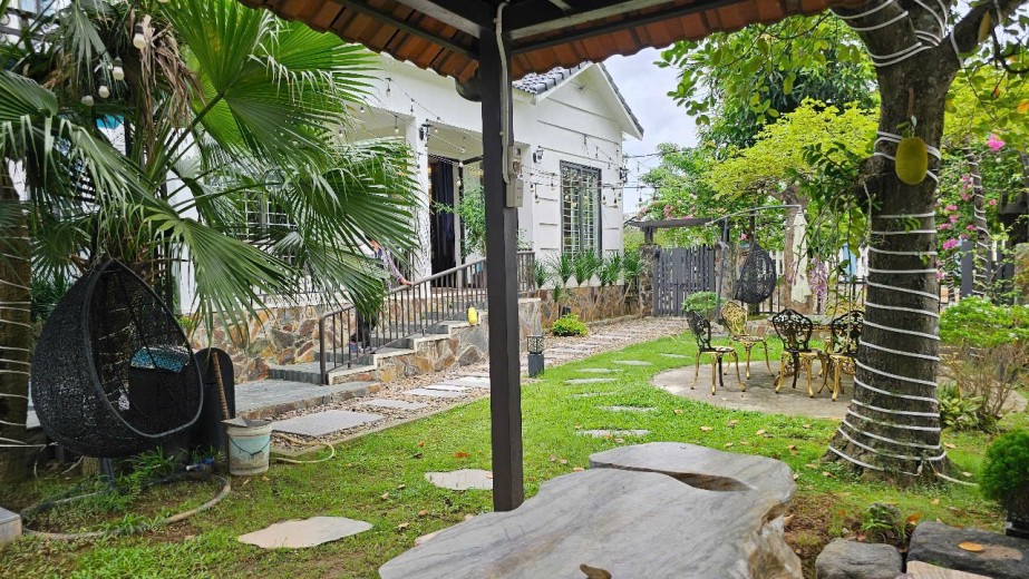Chính chủ gửi bán lại căn nhà vườn với đầy đủ các tiện ích  Vị trí tại (CƯ YÊN - LƯƠNG SƠN - HÒA BÌNH )