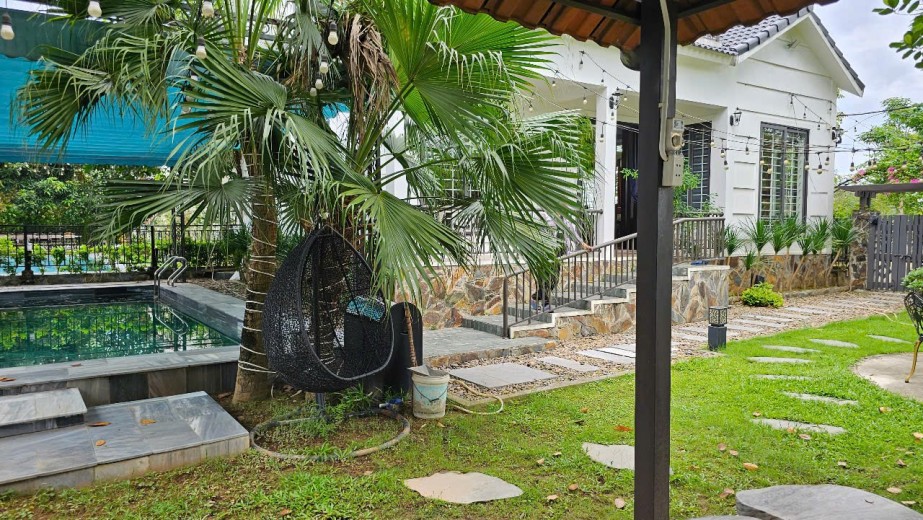 Chính chủ gửi bán lại căn nhà vườn với đầy đủ các tiện ích  Vị trí tại (CƯ YÊN - LƯƠNG SƠN - HÒA BÌNH )