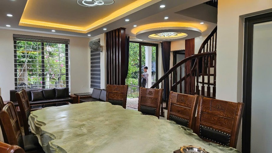Chính chủ gửi bán lại căn nhà vườn với đầy đủ các tiện ích  Vị trí tại (CƯ YÊN - LƯƠNG SƠN - HÒA BÌNH )