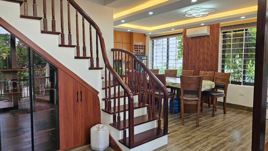 Chính chủ gửi bán lại căn nhà vườn với đầy đủ các tiện ích  Vị trí tại (CƯ YÊN - LƯƠNG SƠN - HÒA BÌNH )