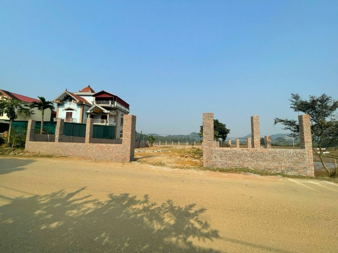 Bán 1107m2 mặt đường 446 Yên Bình, Thạch Thất, Hà Nội