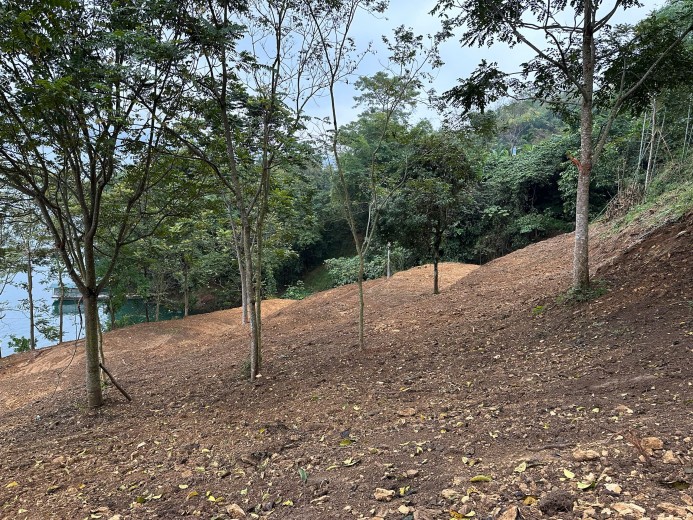 SIÊU PHẨM “VỊNH HẠ LONG TRÊN CẠN” – ĐẤT NGHỈ DƯỠNG LÒNG HỒ HOÀ BÌNH